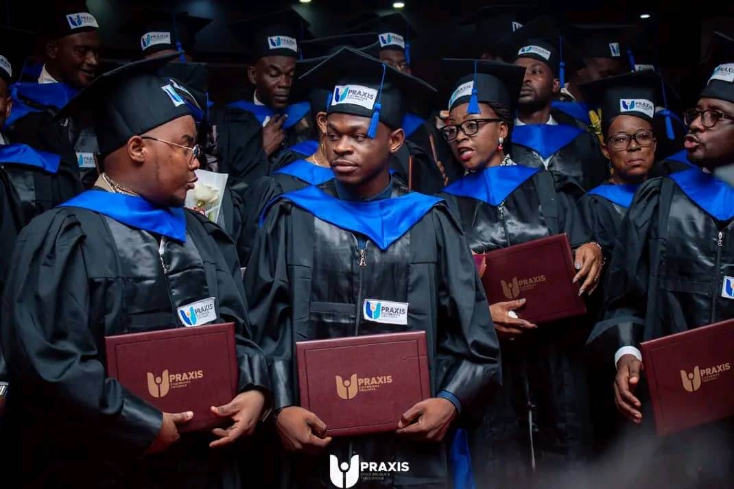 Collation des diplômes Praxis